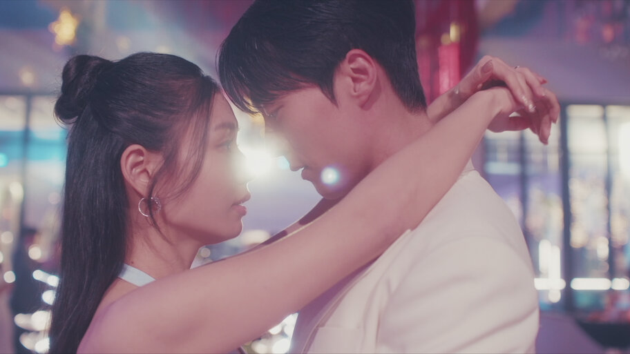 Dynamite Kiss (키스는 괜히 해서! Kiseuneun Gwaenhi Haeseo!) Season 1 Episode 8